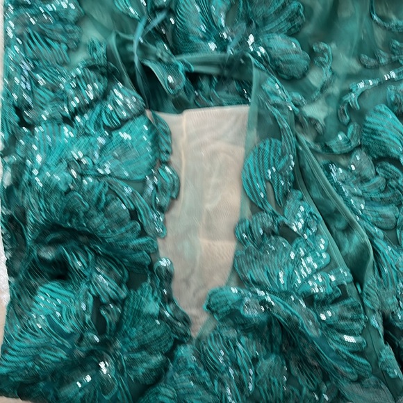 JOVANI Women Sequin Sleeveless Long Olive Oil Evening Gown Size 14 - Picture 10 of 14